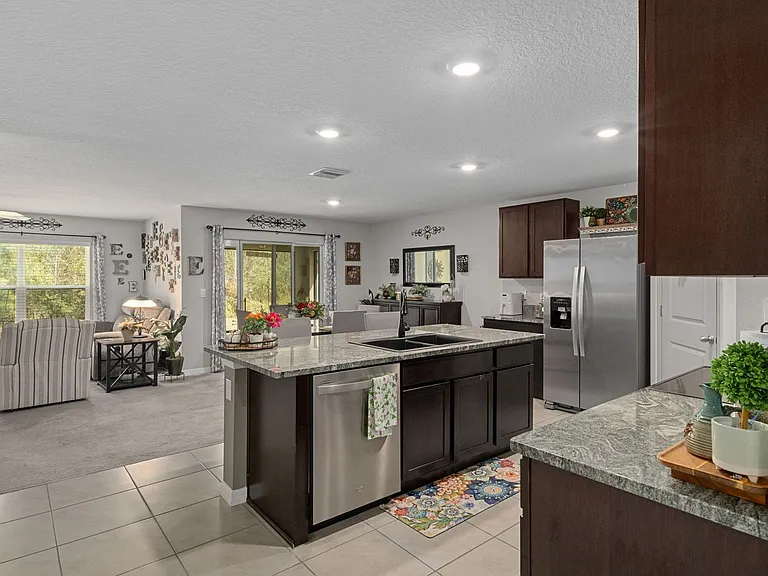 5230 Diantha Way — Photo 3