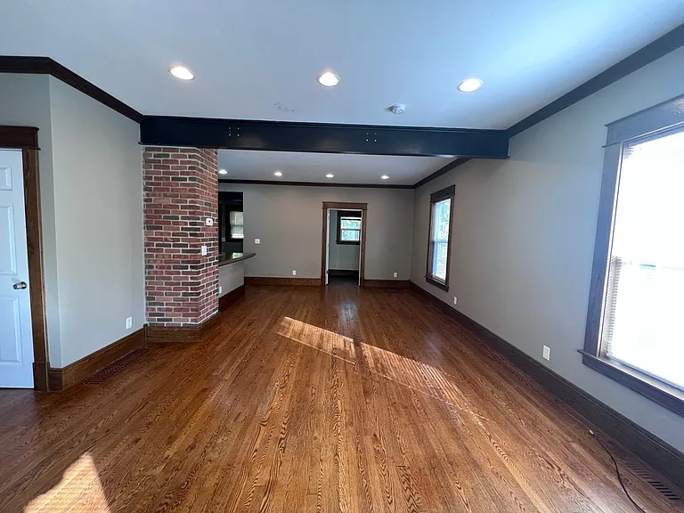 1025 Sherman St SE — Photo 7