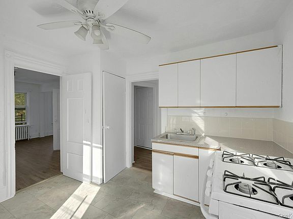 5th image of 333 S 6th Ave