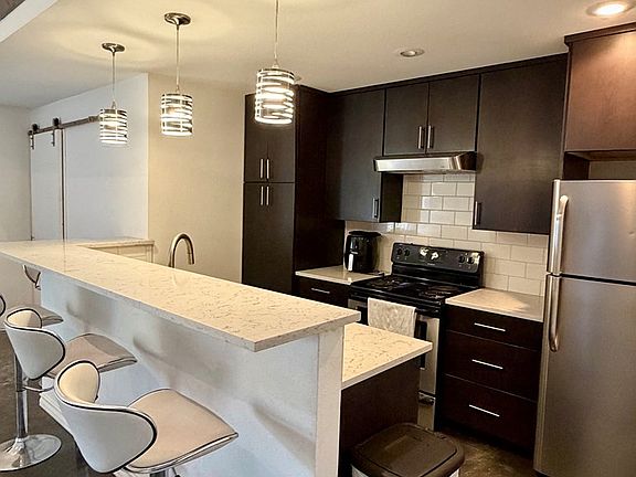 5th image of 4601 Redbud Ave #2