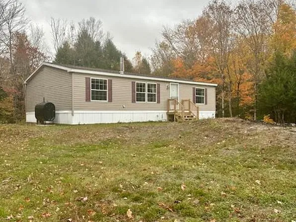 128 Cross Road, China, ME 04358