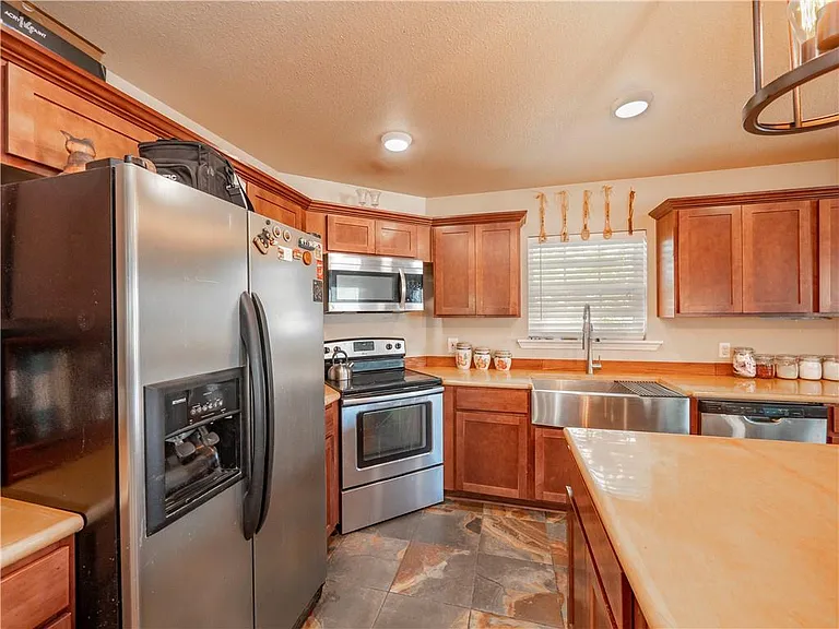 691 Tamarack Dr — Photo 19