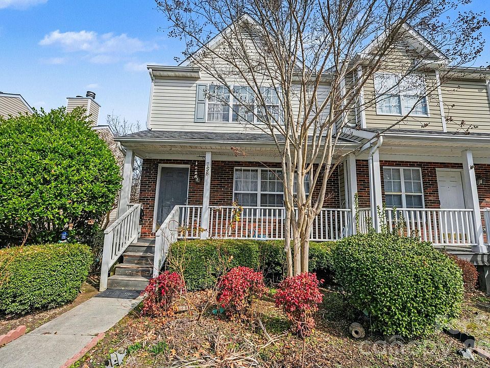 1st image of 758 Mountainwater Dr