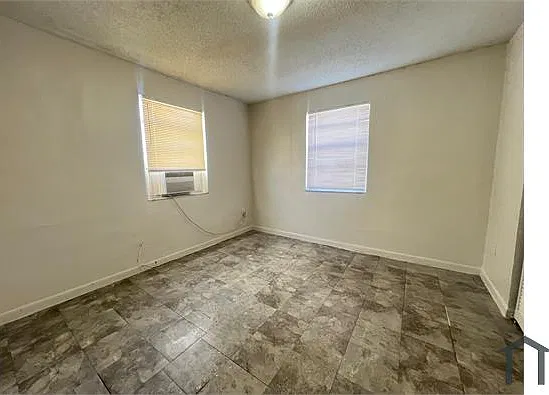 2 bed, 600 sqft, $1,600 — Photo 4