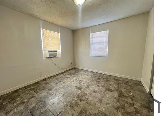 4th image of 1801 NW 2nd Ct #204