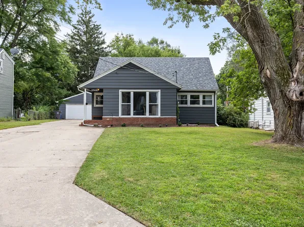 1502 Linden Ln, Des Moines, IA 50315