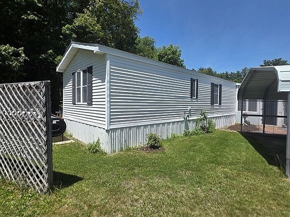 4th image of 143 Pine Ave