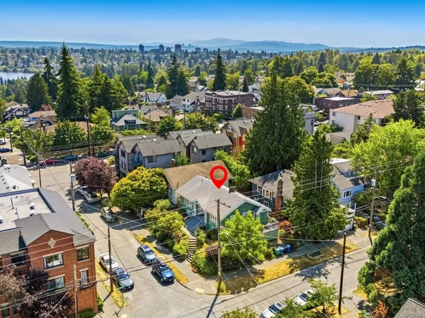 303 N 64th Street, Seattle, WA 98103