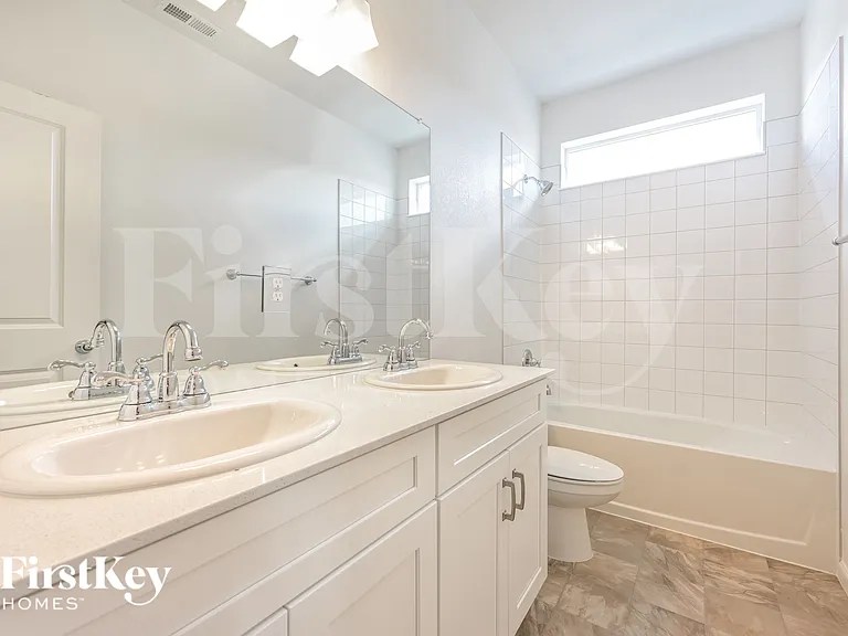 14693 Normande Dr — Photo 14