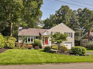 40 Hurlbut St, Westwood, NJ 07675