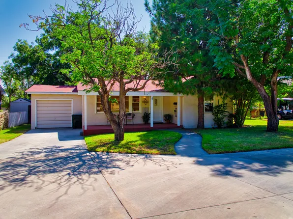 1116 N Canal St, Carlsbad, NM 88220