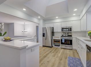 1260 Stephen Ln, Chaska, MN 55318