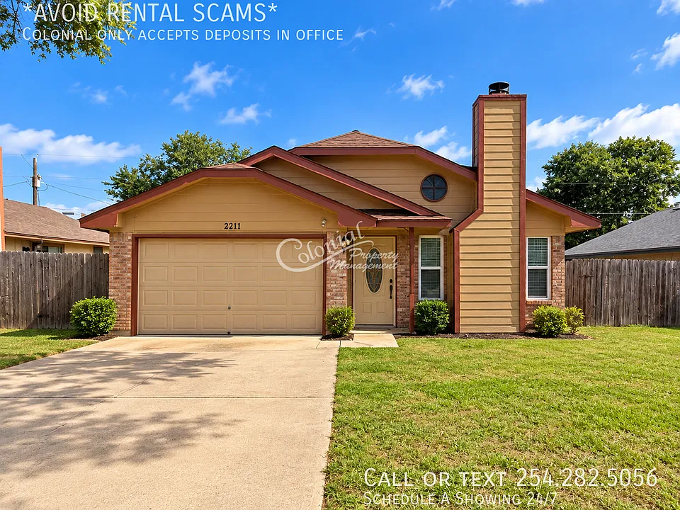 2211 Cimmaron Dr