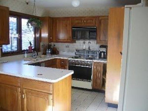 4th image of 8013 Nordica Ave