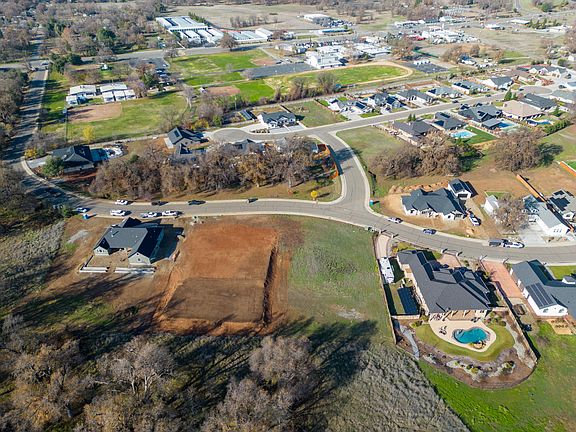 4th image of Grand Estates Lot 19