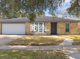 10515 Long River Dr, Sugar Land, TX 77498