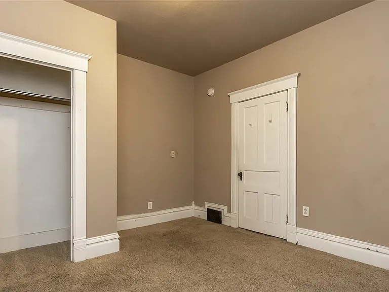1316 Main St #1 — Photo 5