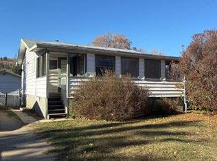 10926 E 93rd St, Peace River, AB T8S1P4