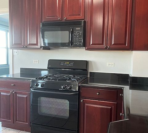 5th image of 1205 W Sherwin Ave APT 805