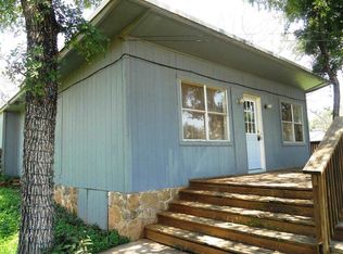 113 Osborne St, Burnet, TX 78611