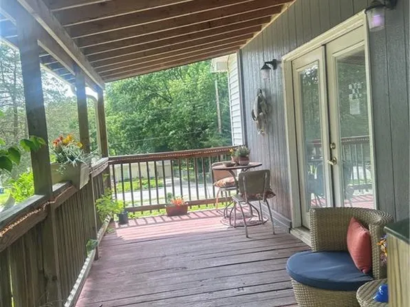 5507 NW Venetian Dr, Houston Lake, MO 64151