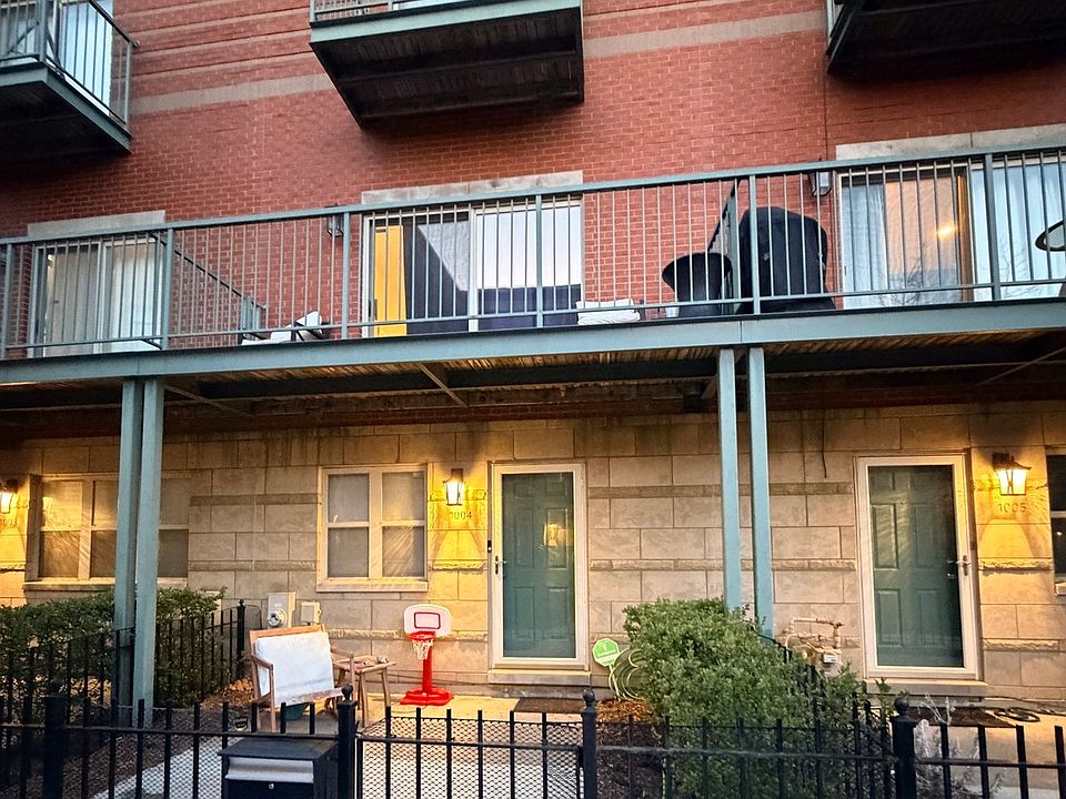 1st image of 4530 S Woodlawn Ave Unit 1004