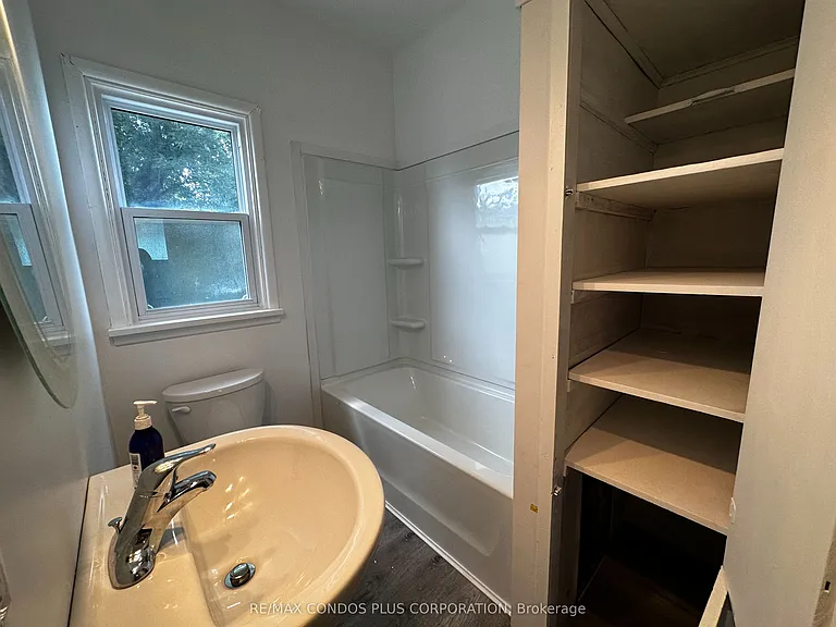 758 Niagara Stone Rd #3 — Photo 20