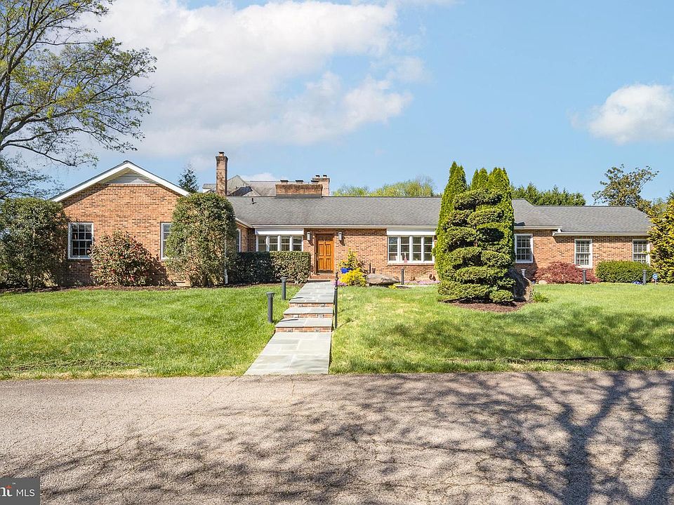 1st image of 9352 Mount Vernon Cir