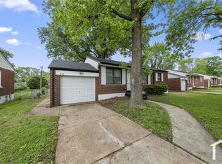 822 Teurville Dr, Saint Louis, MO 63137