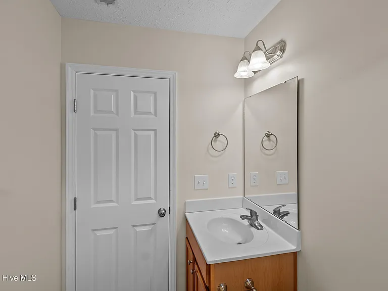 3109 John Willis Rd — Photo 33