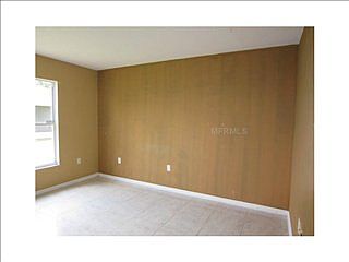 5th image of 530 Finch Ln