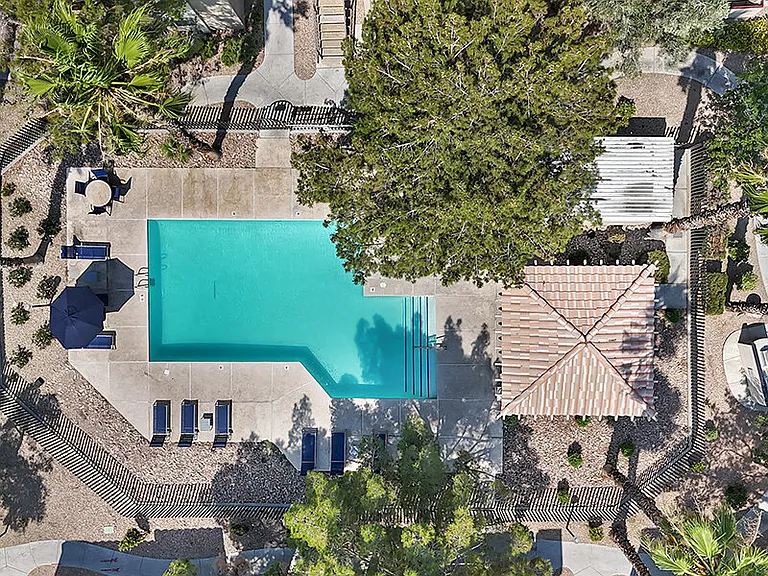 Gloria Park Villas — Photo 33