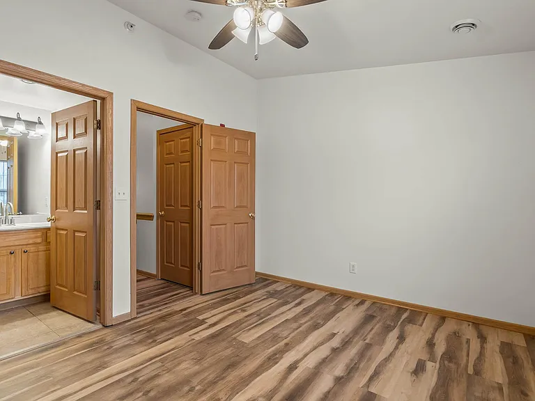4311 W Howard Ave — Photo 18