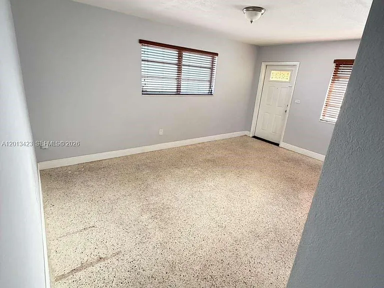 45 NW 45th Ave #45 — Photo 3