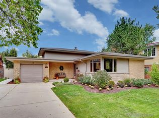 199 S Elm Tree Ln, Elmhurst, IL 60126