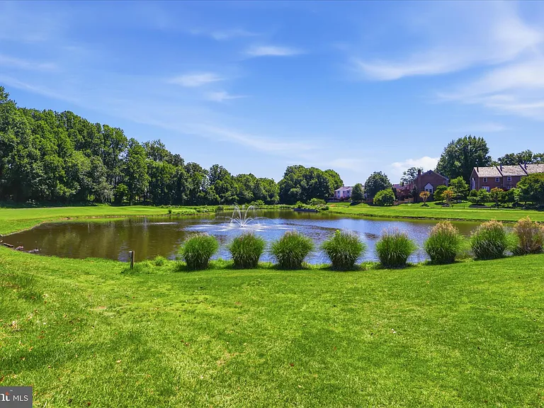 3946 Valley Ridge Dr — Photo 34