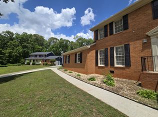 639 Royal Abbey Dr, Stone Mountain, GA 30088