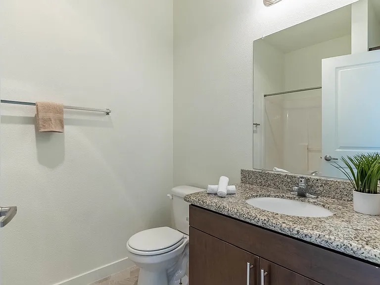 Riverplace Apartment Homes — Photo 12