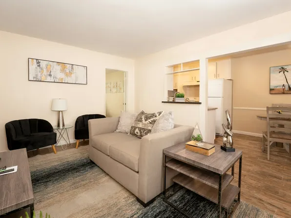 17417 Vanowen St APT 4, Van Nuys, CA 91406