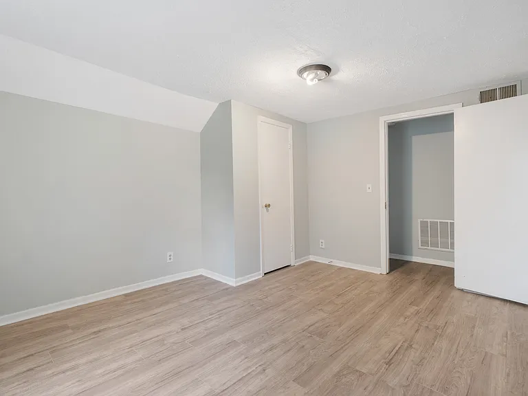 608 Monroe St #C — Photo 9