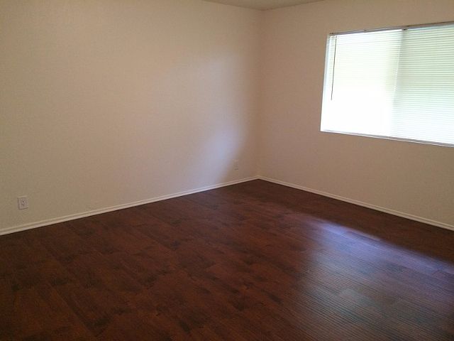 2nd image of 221 N Dalton Ave APT 1