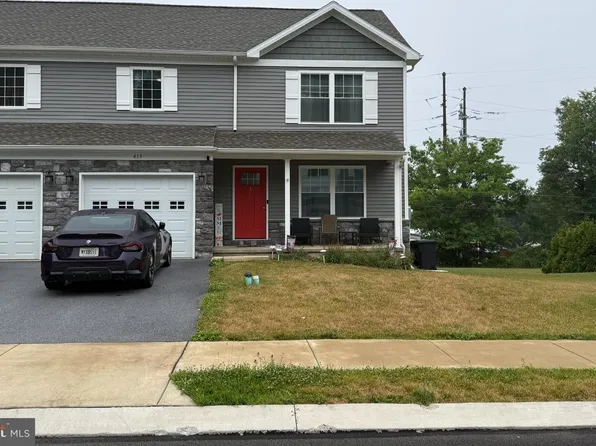 413 Smokering Dr, Robesonia, PA 19551