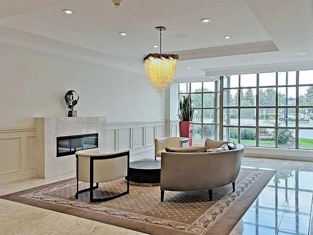 7 Townsgate Dr #816 photo 1