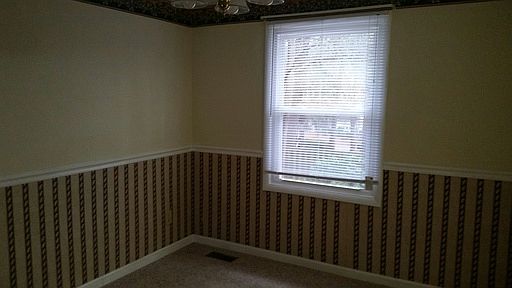 4th image of 107 Butternut Ln