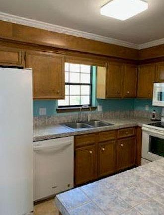 3rd image of 255 E Scenic Dr APT D