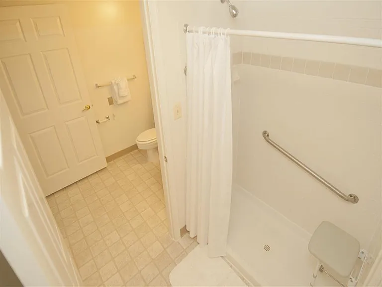 Kentlands Manor — Photo 24