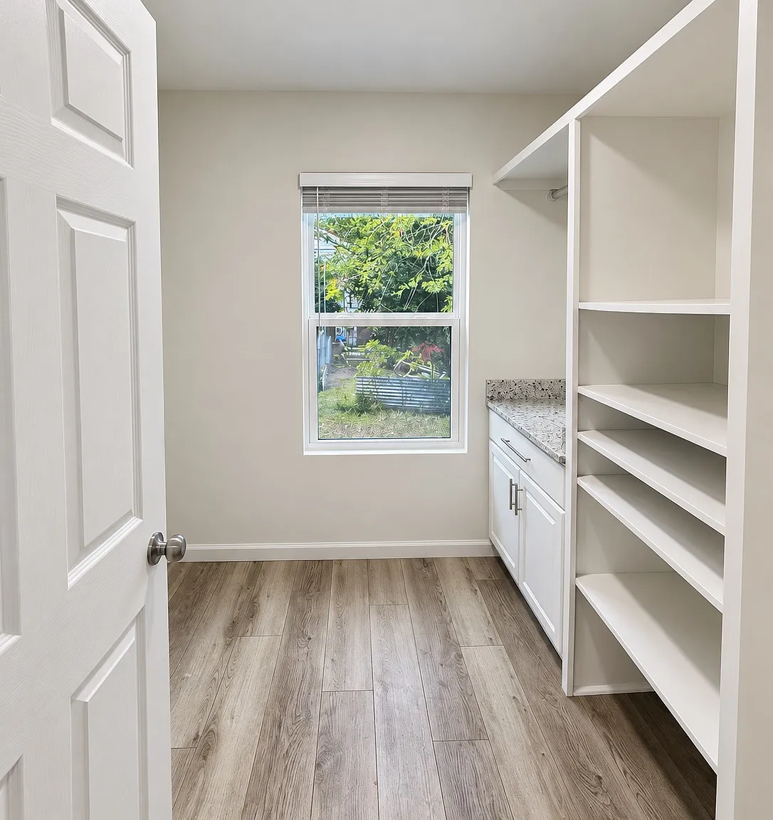 3 bed, 1040 sqft, $1,650 — Photo 4