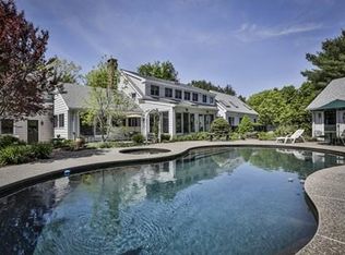 16 Centre St, Dover, MA 02030