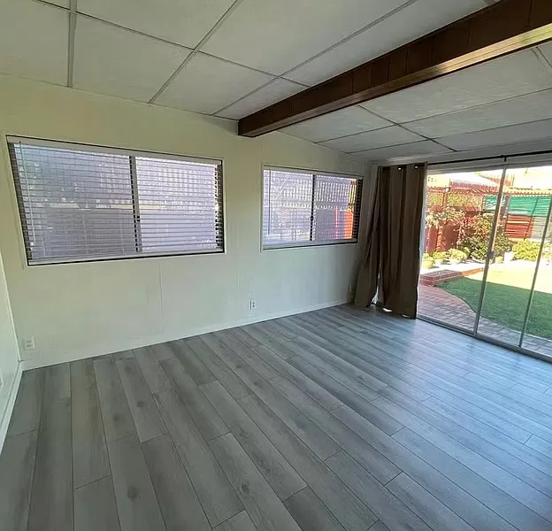 6 bed, 1854 sqft, $9,000 — Photo 2