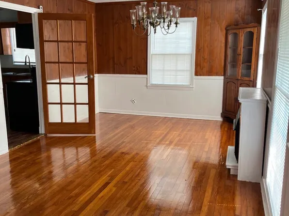 1031 Oakland Dr, Mobile, AL 36609